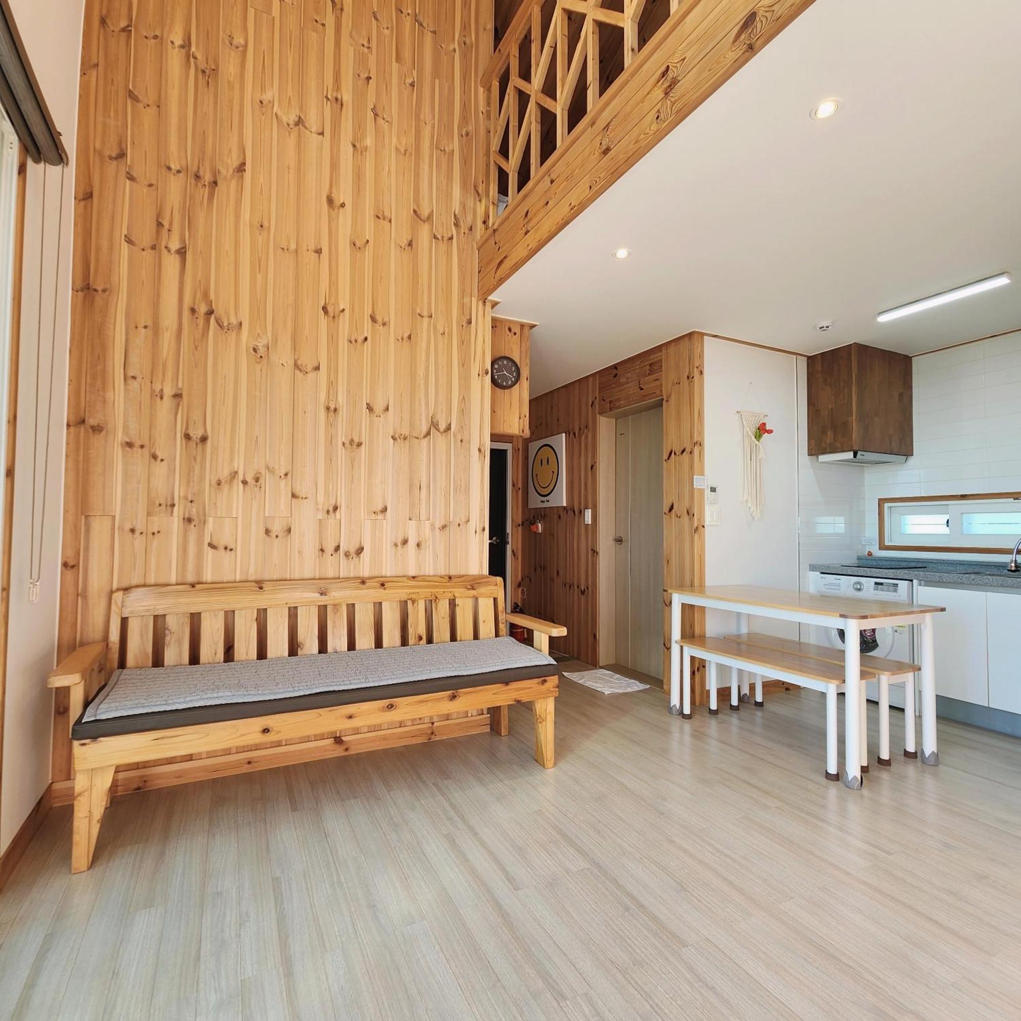 Jeju 542 Pension Seogwipo Extérieur photo