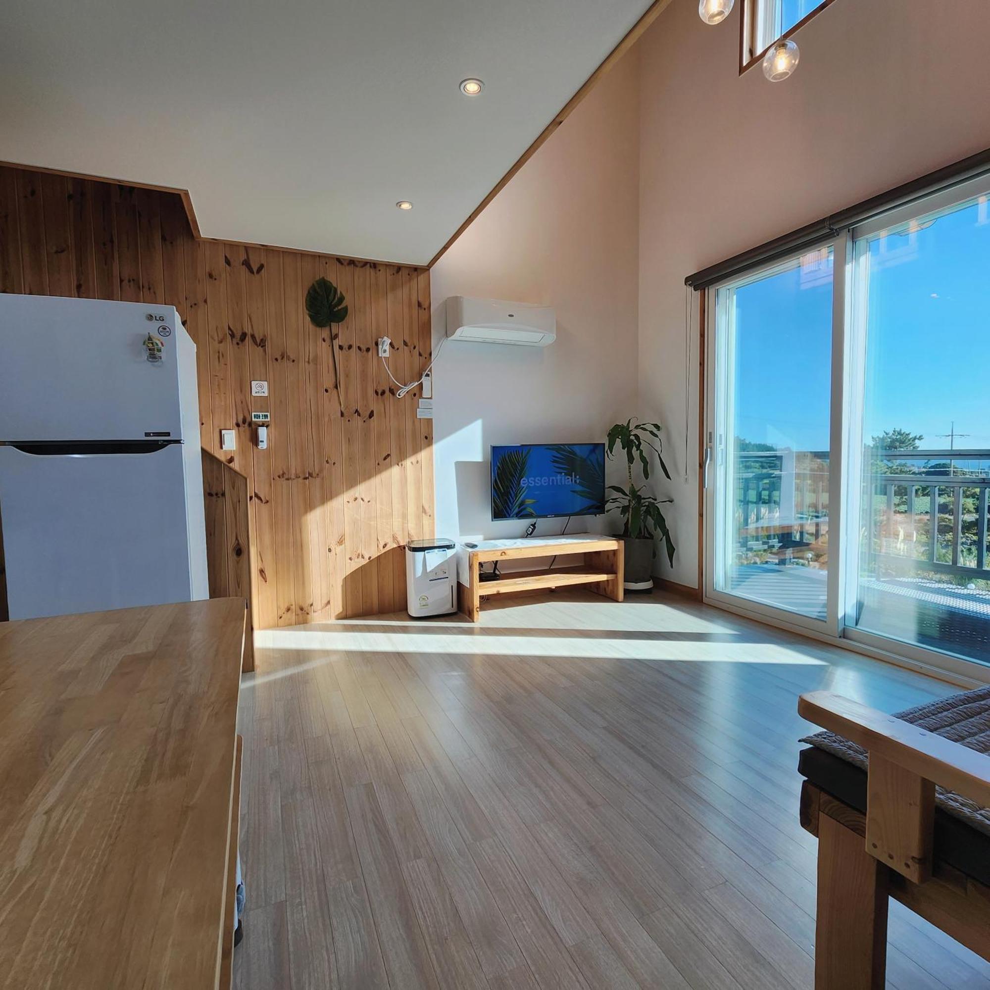Jeju 542 Pension Seogwipo Extérieur photo