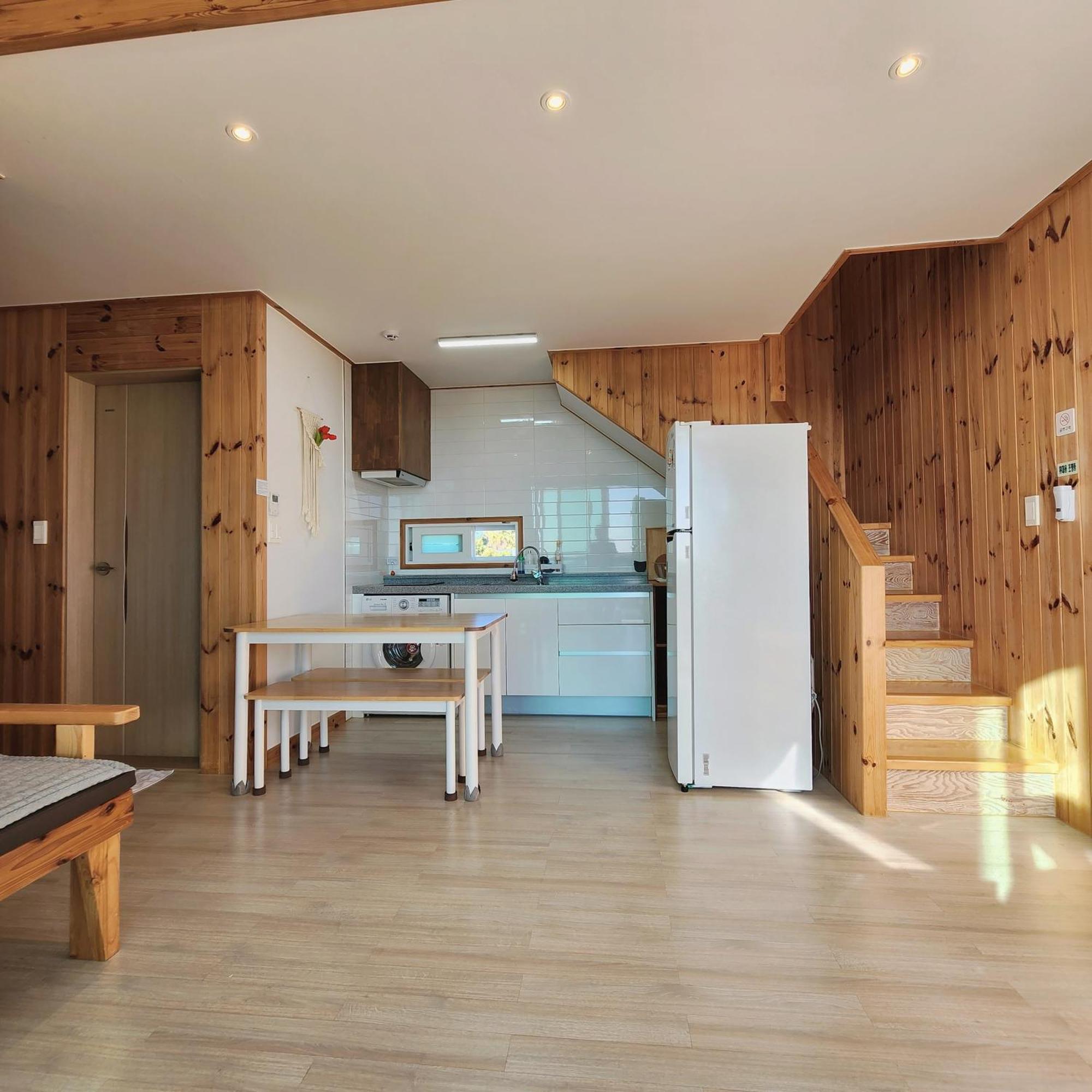 Jeju 542 Pension Seogwipo Extérieur photo