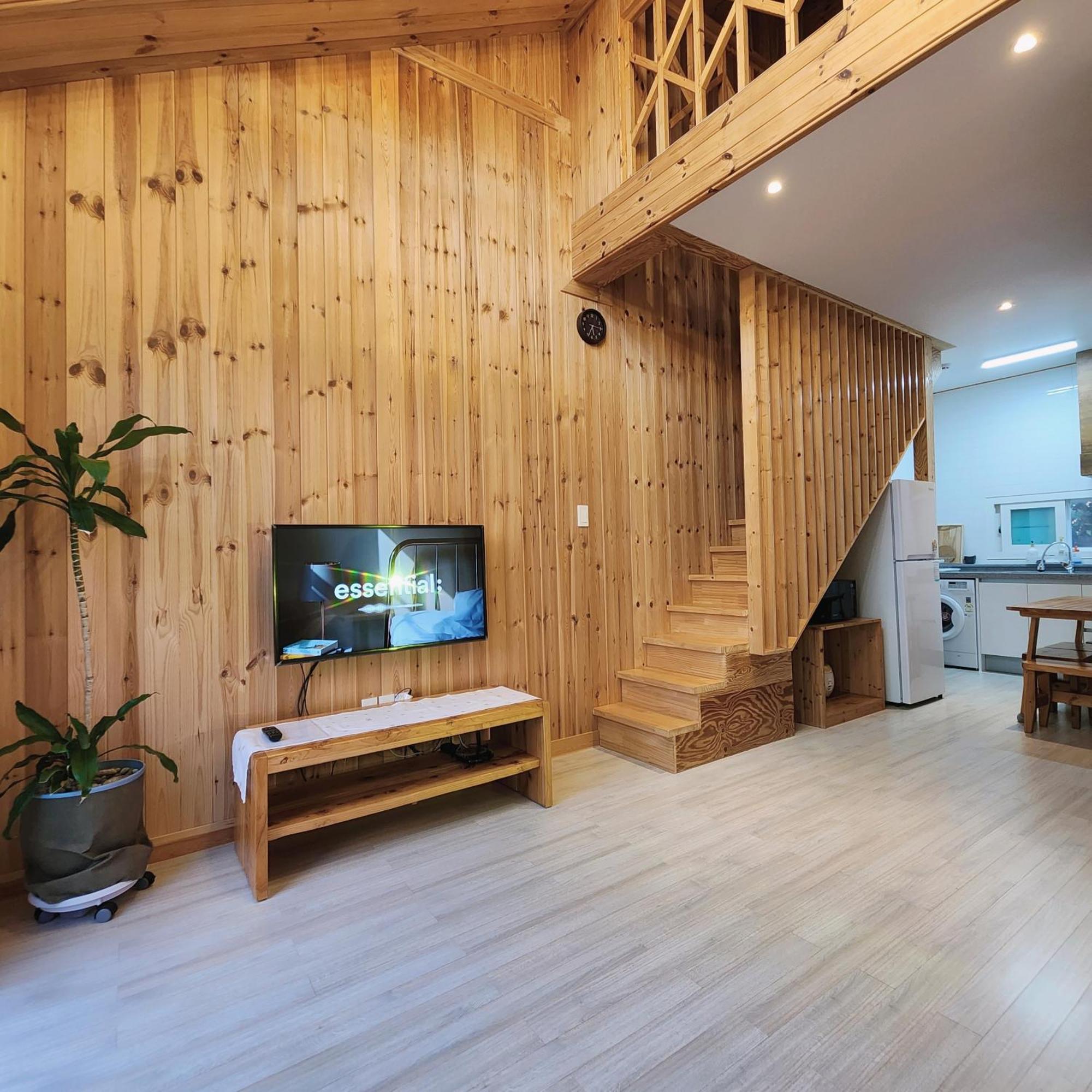 Jeju 542 Pension Seogwipo Extérieur photo
