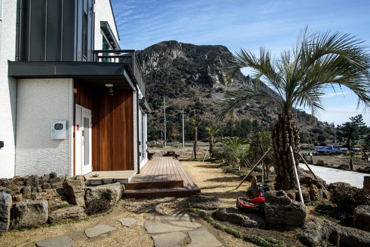 Jeju 542 Pension Seogwipo Extérieur photo